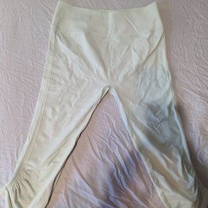 Lululemon Capri pants